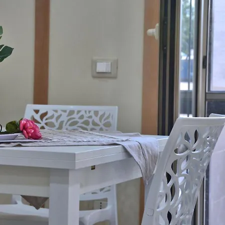 Rosa Vesuviana Couette-café 3*