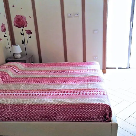 Rosa Vesuviana 3* بوسكوريليه